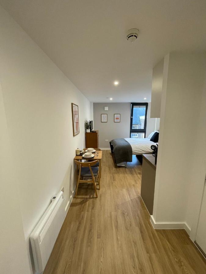 Chic Apartments And Studios At The Point In Абърдийн Екстериор снимка