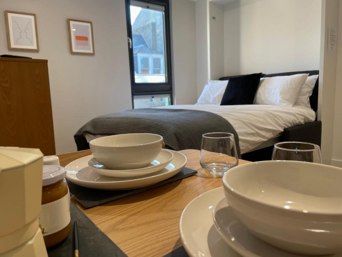 Chic Apartments And Studios At The Point In Абърдийн Екстериор снимка