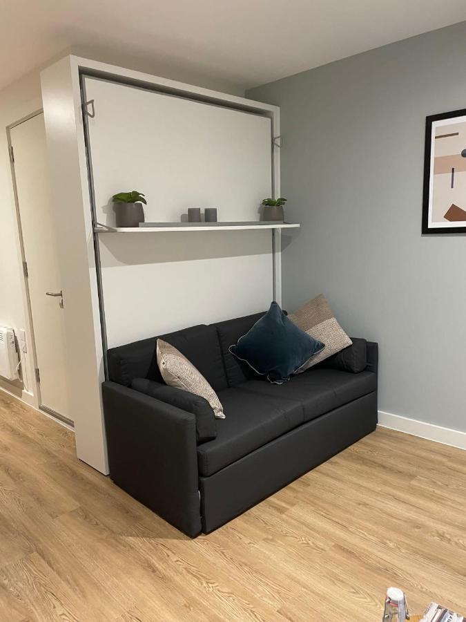Chic Apartments And Studios At The Point In Абърдийн Екстериор снимка