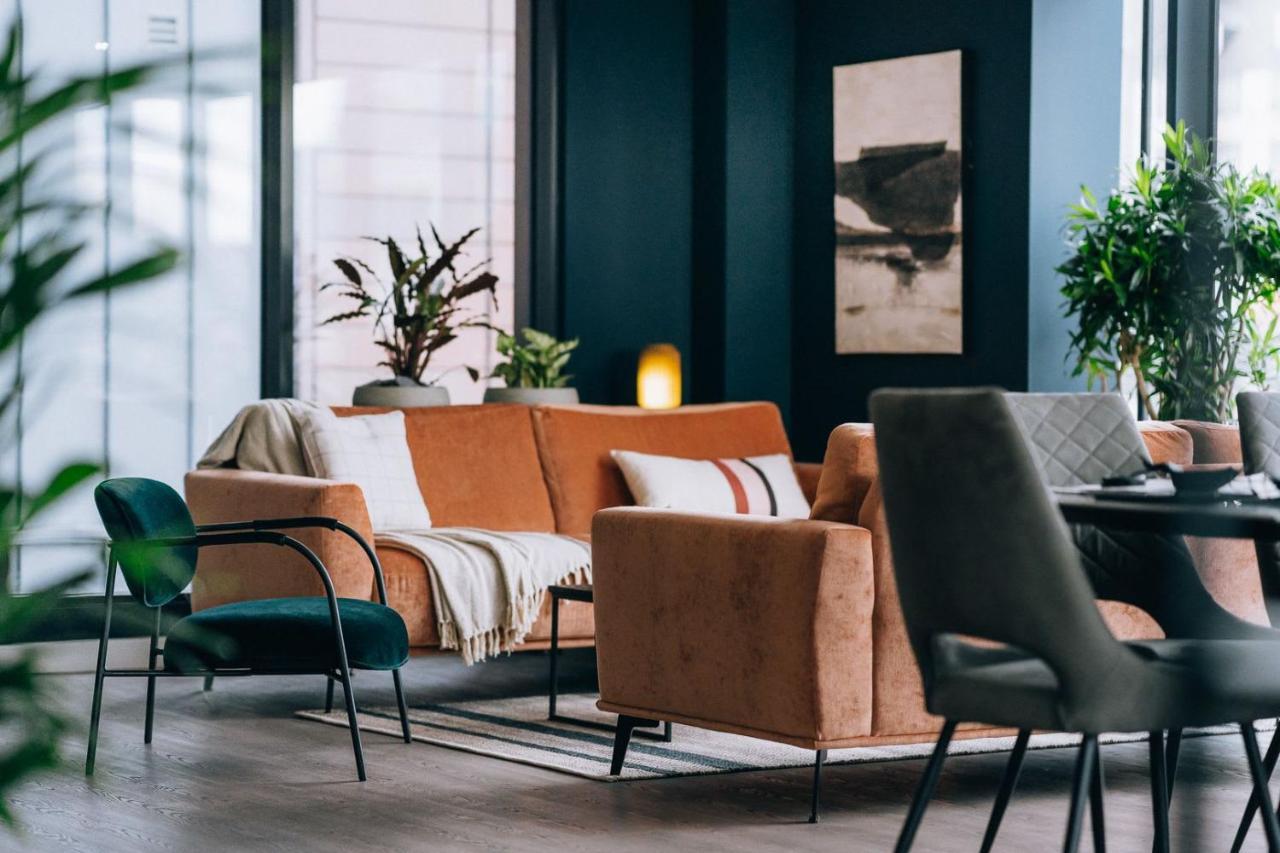 Chic Apartments And Studios At The Point In Абърдийн Екстериор снимка