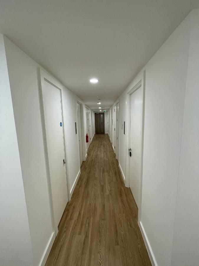 Chic Apartments And Studios At The Point In Абърдийн Екстериор снимка