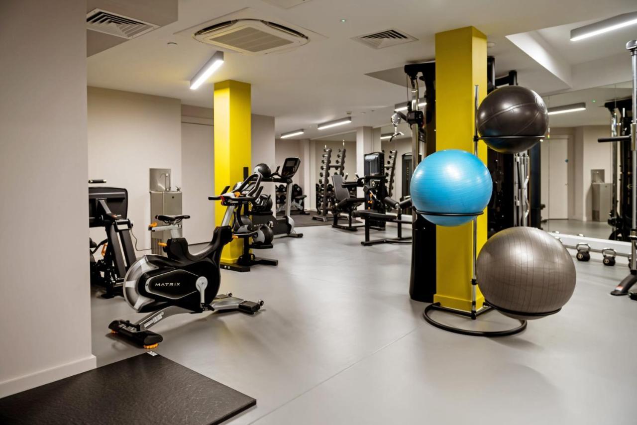 Chic Apartments And Studios At The Point In Абърдийн Екстериор снимка