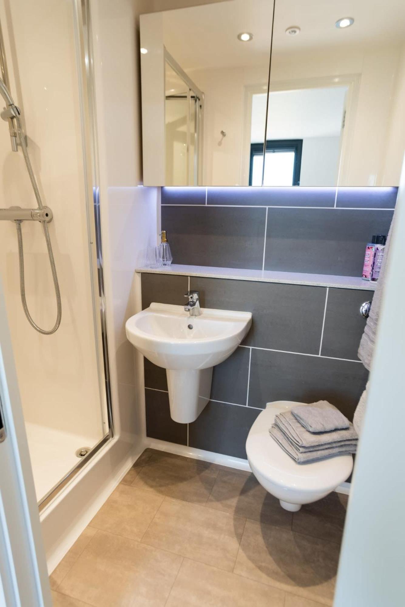 Chic Apartments And Studios At The Point In Абърдийн Екстериор снимка